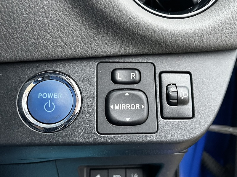 Toyota Yaris VVT-h Icon Tech - U227