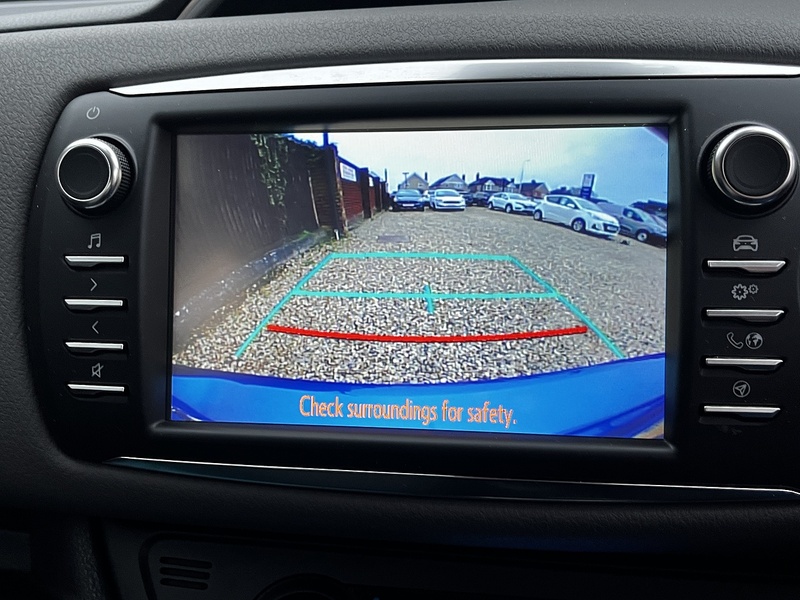 Toyota Yaris VVT-h Icon Tech - U227