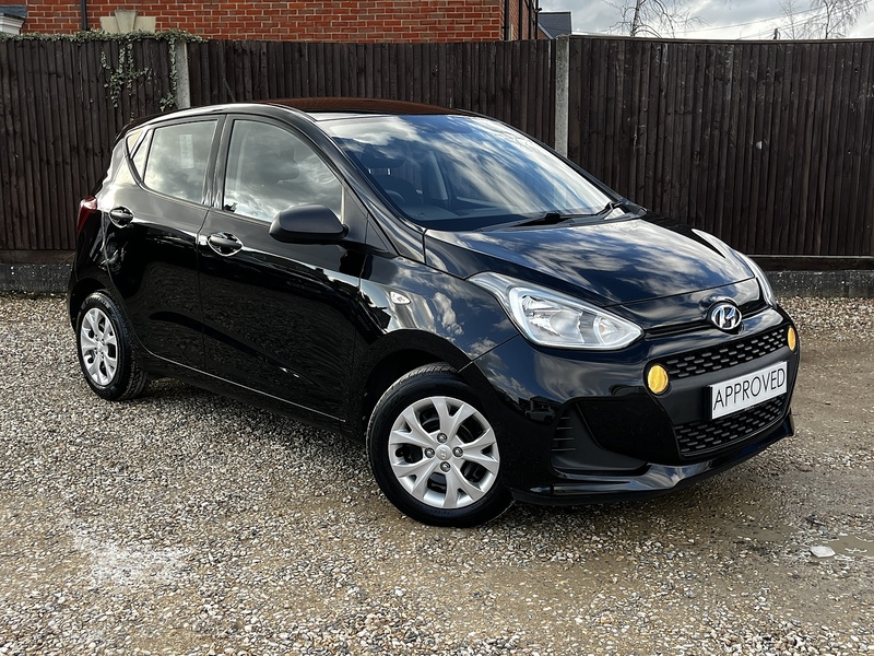 Hyundai i10 S - U228