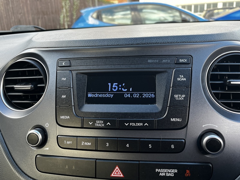 Hyundai i10 S - U228