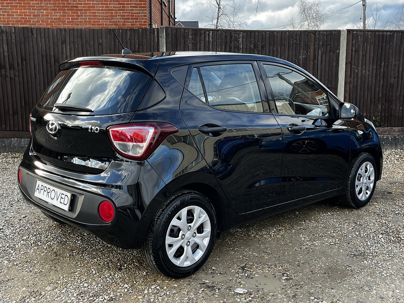 Hyundai i10 S - U228