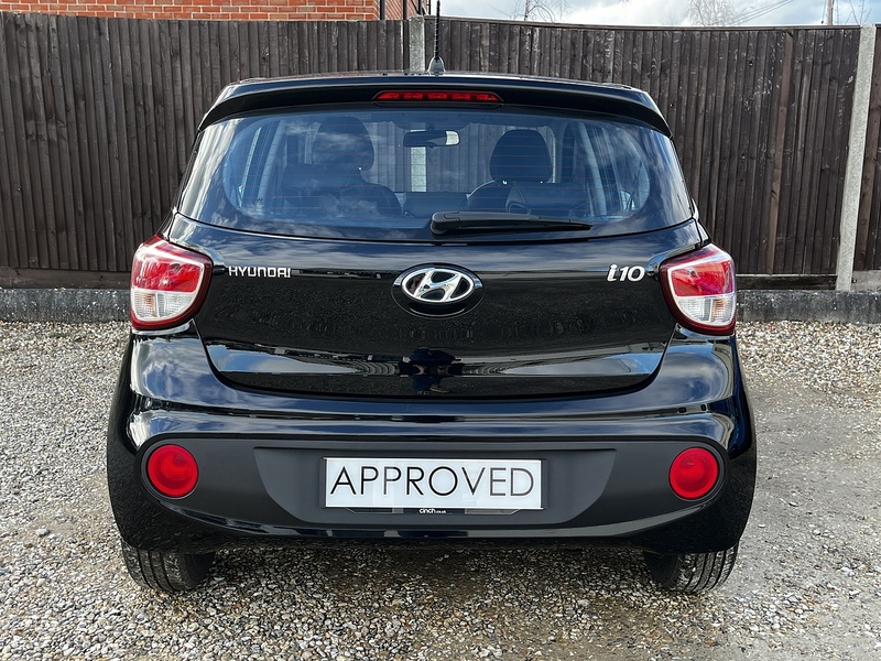 Hyundai i10 S - U228