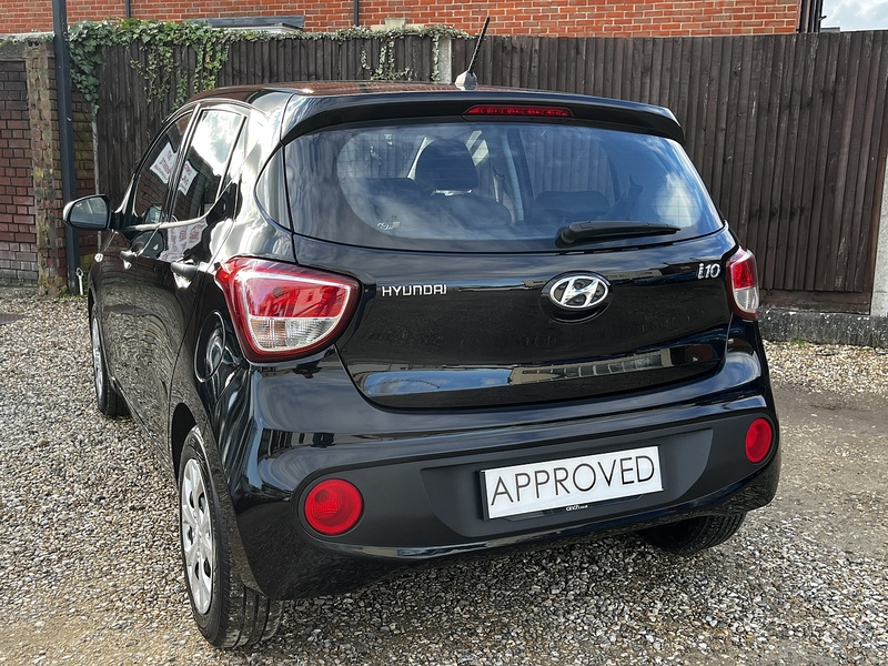 Hyundai i10 S - U228