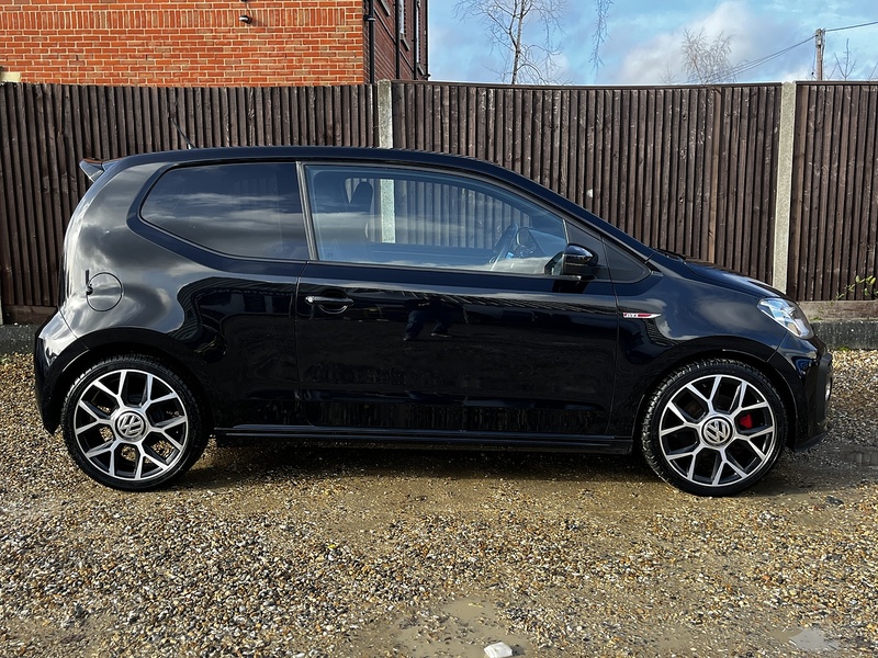 Volkswagen up! up! GTI - U230