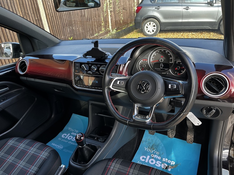 Volkswagen up! up! GTI - U230