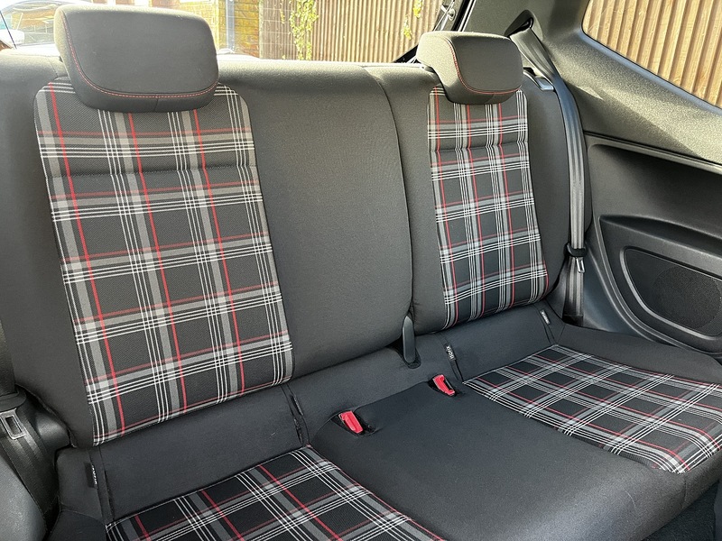 Volkswagen up! up! GTI - U230