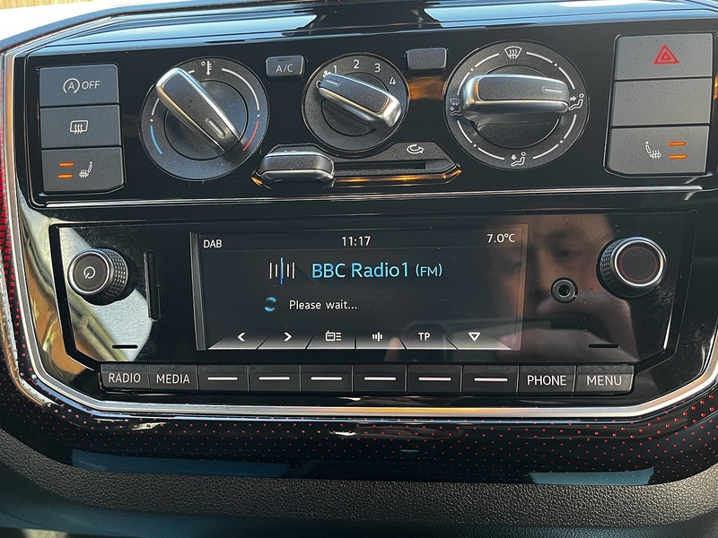 Volkswagen up! up! GTI - U230