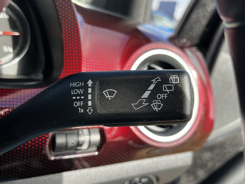 Volkswagen up! up! GTI - U230