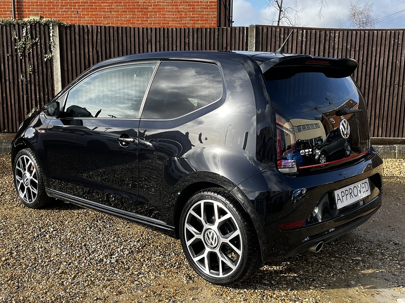Volkswagen up! up! GTI - U230