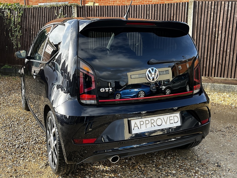 Volkswagen up! up! GTI - U230