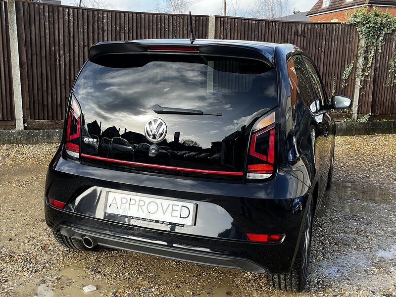 Volkswagen up! up! GTI - U230