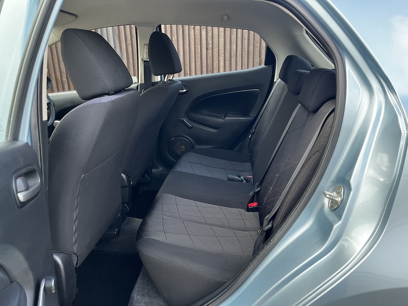 Mazda Mazda2 TS2 - U232