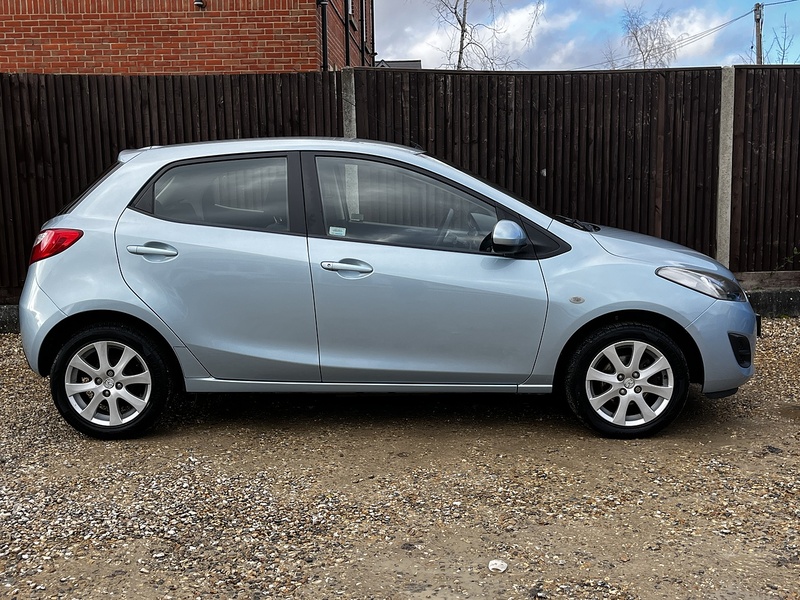 Mazda Mazda2 TS2 - U232