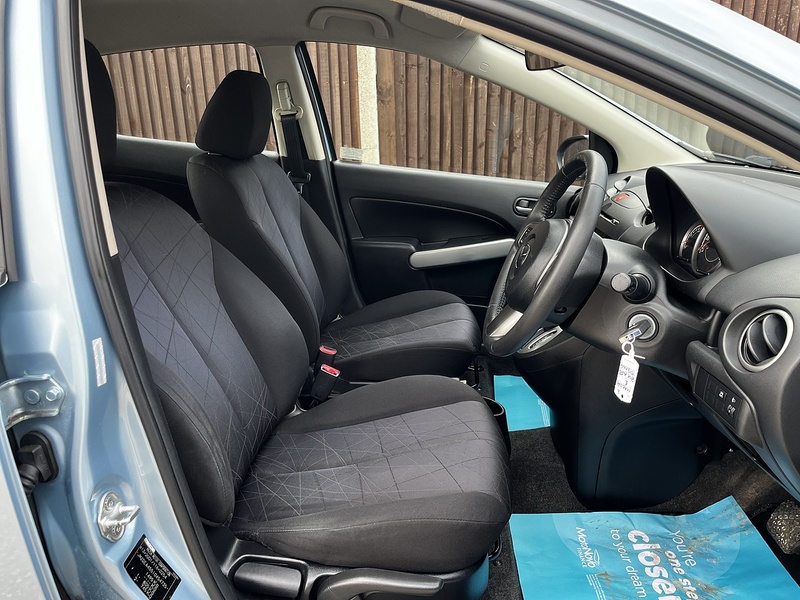 Mazda Mazda2 TS2 - U232