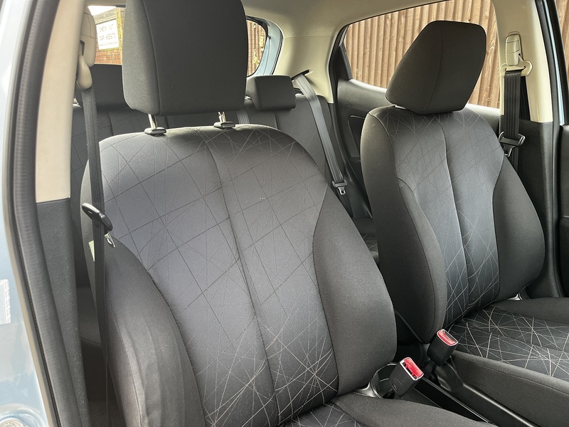 Mazda Mazda2 TS2 - U232