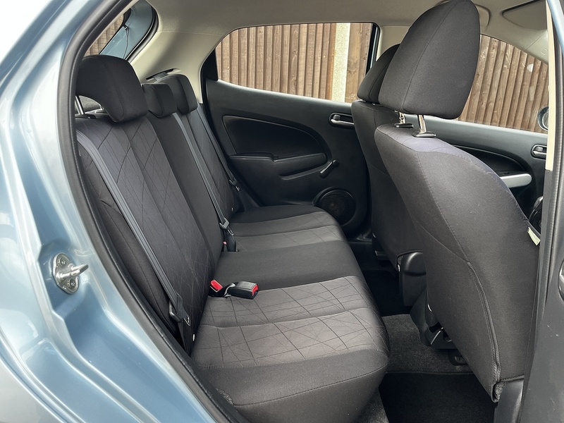 Mazda Mazda2 TS2 - U232