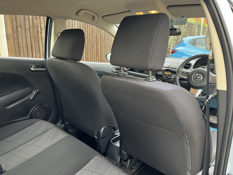 Mazda Mazda2 TS2 - U232