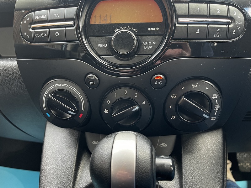 Mazda Mazda2 TS2 - U232