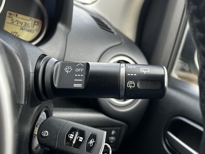 Mazda Mazda2 TS2 - U232