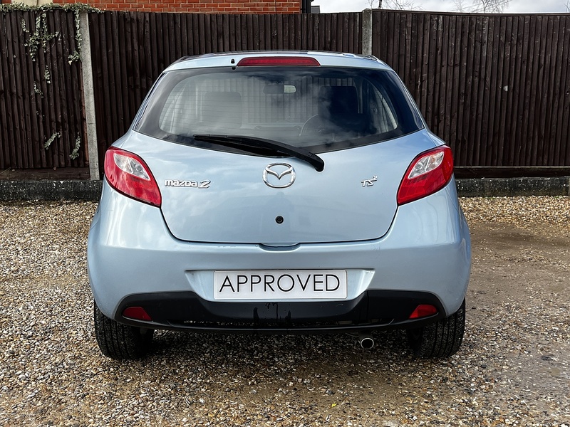 Mazda Mazda2 TS2 - U232