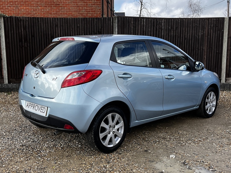 Mazda Mazda2 TS2 - U232