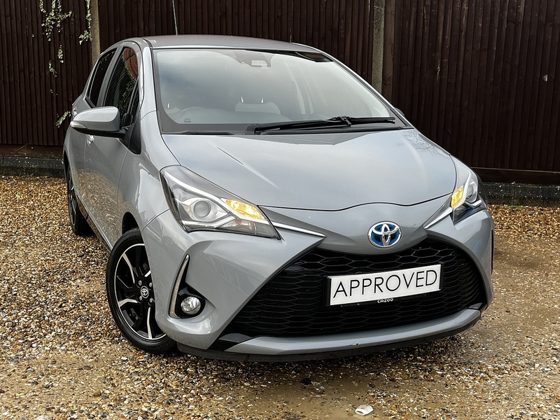 Toyota Yaris VVT-h Design - U235