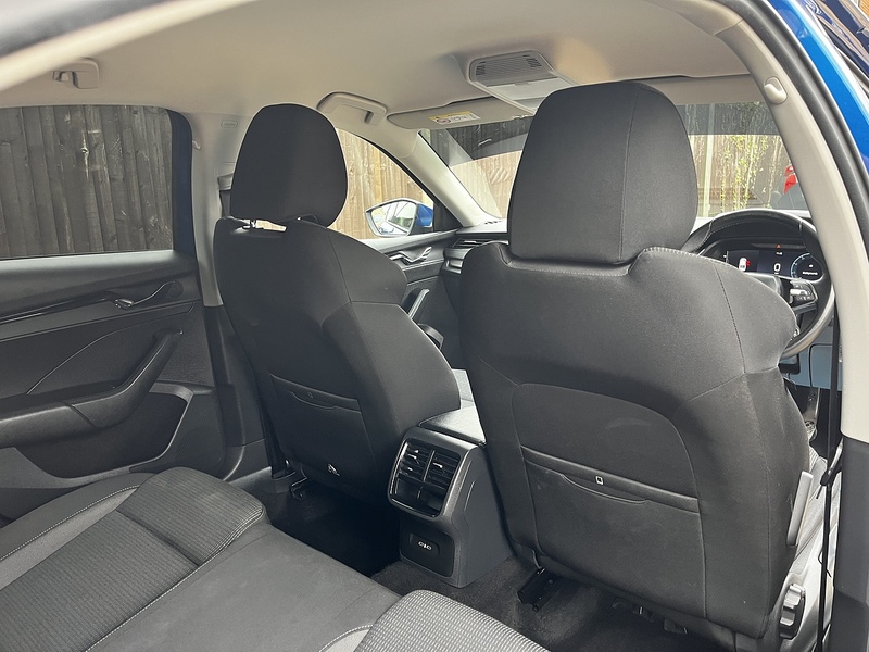 Skoda Octavia TSI SE Technology - U237