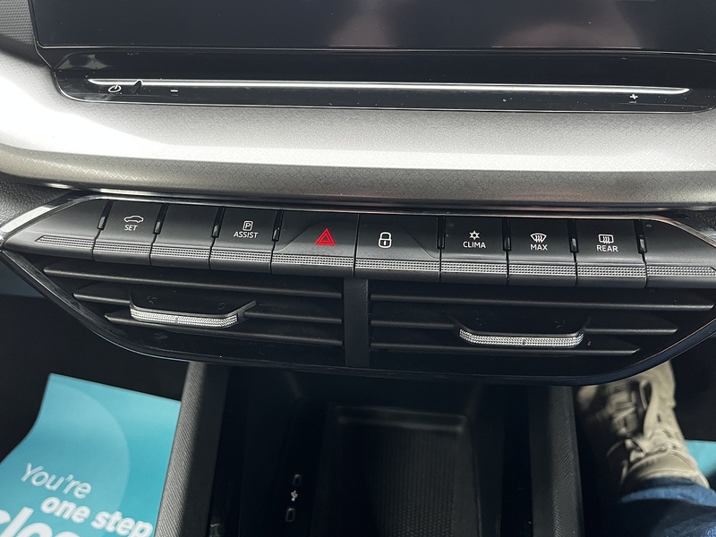 Skoda Octavia TSI SE Technology - U237