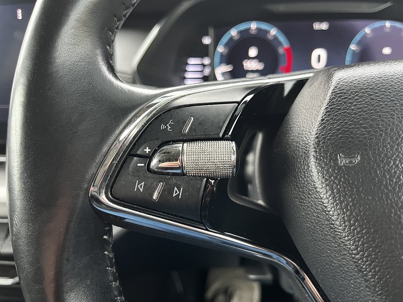 Skoda Octavia TSI SE Technology - U237