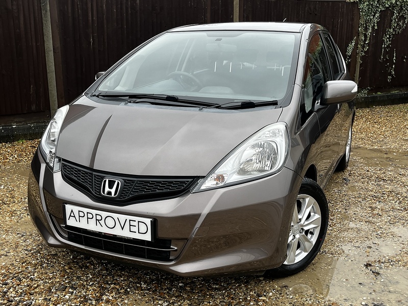 Honda Jazz i-VTEC ES - U238