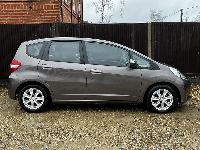 Honda Jazz i-VTEC ES - U238