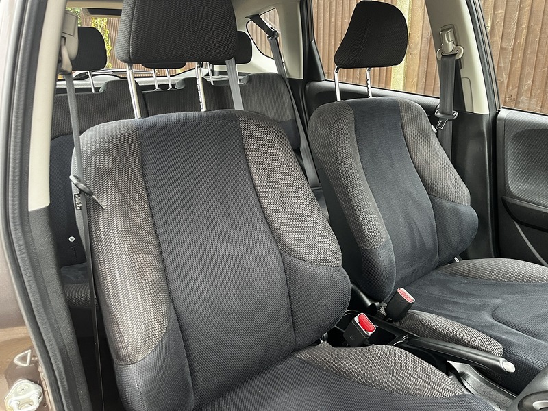 Honda Jazz i-VTEC ES - U238