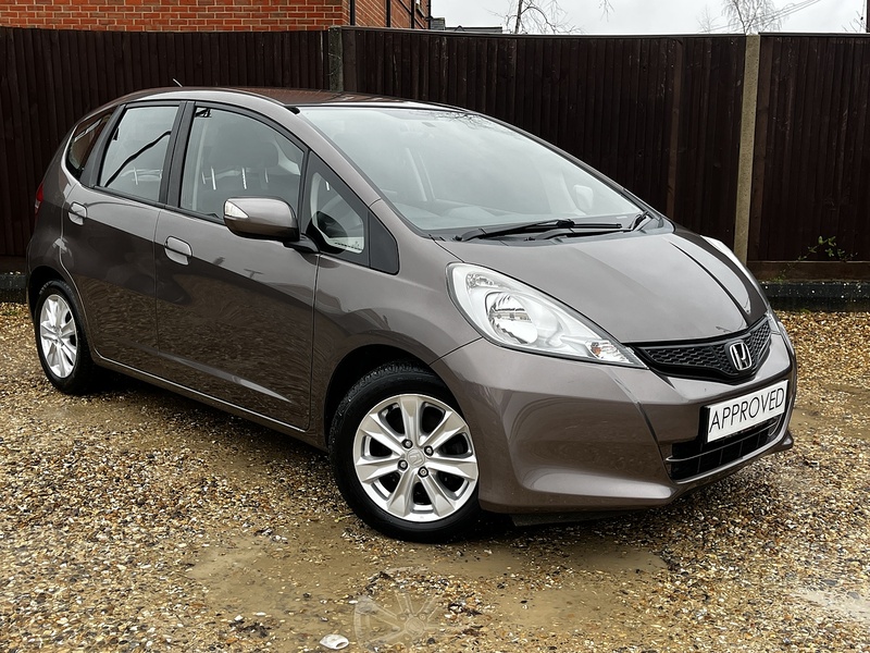 Honda Jazz i-VTEC ES - U238