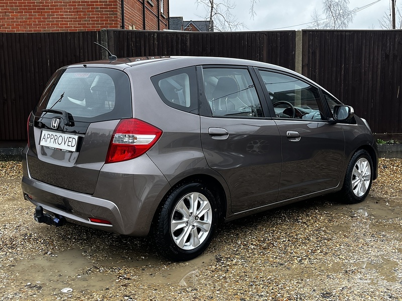 Honda Jazz i-VTEC ES - U238