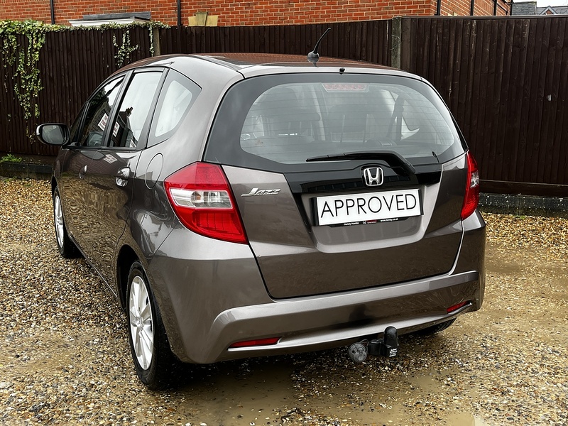 Honda Jazz i-VTEC ES - U238