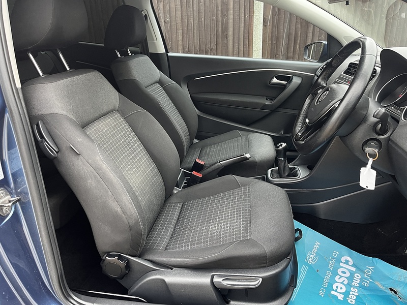 Volkswagen Polo BlueMotion Tech SE - U240