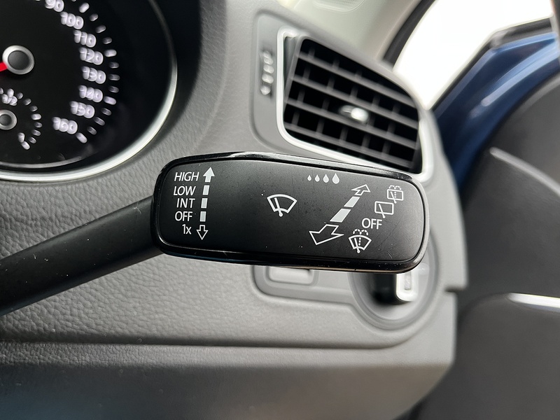 Volkswagen Polo BlueMotion Tech SE - U240