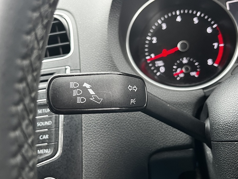 Volkswagen Polo BlueMotion Tech SE - U240