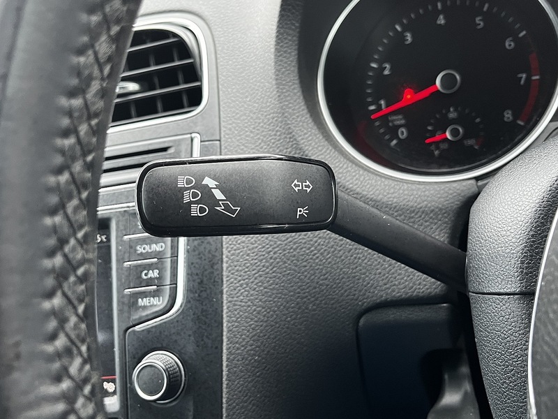 Volkswagen Polo BlueMotion Tech SE - U240