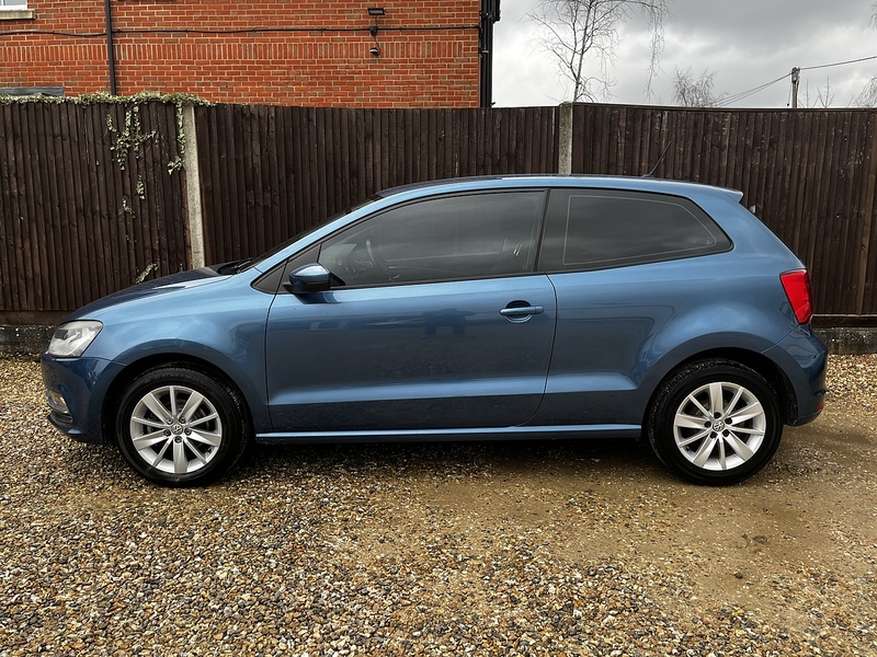 Volkswagen Polo BlueMotion Tech SE - U240