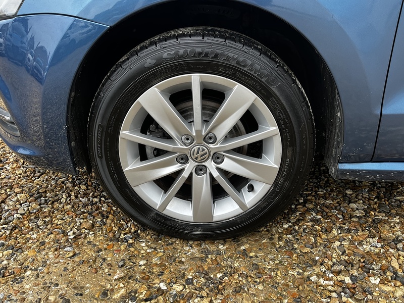 Volkswagen Polo BlueMotion Tech SE - U240