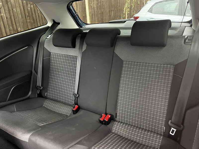 Volkswagen Polo BlueMotion Tech SE - U240