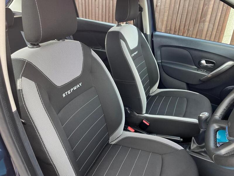 Dacia Sandero Stepway TCe Comfort - U246