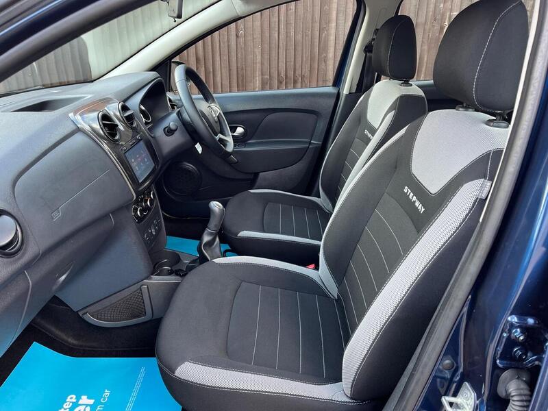 Dacia Sandero Stepway TCe Comfort - U246