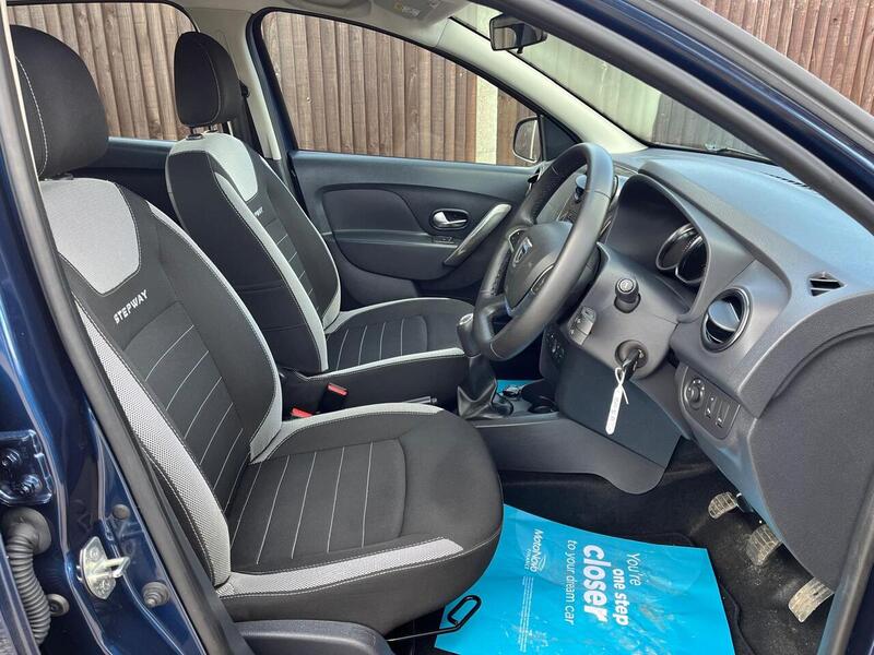 Dacia Sandero Stepway TCe Comfort - U246