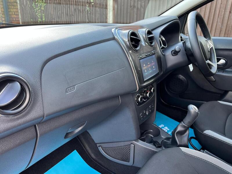 Dacia Sandero Stepway TCe Comfort - U246