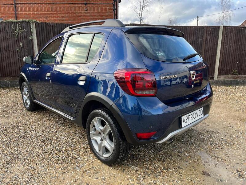 Dacia Sandero Stepway TCe Comfort - U246