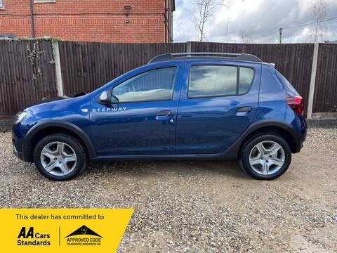 Dacia Sandero Stepway 1.3 Tamura Hatchback 5dr Petrol Manual Euro 5 (84 ps)
