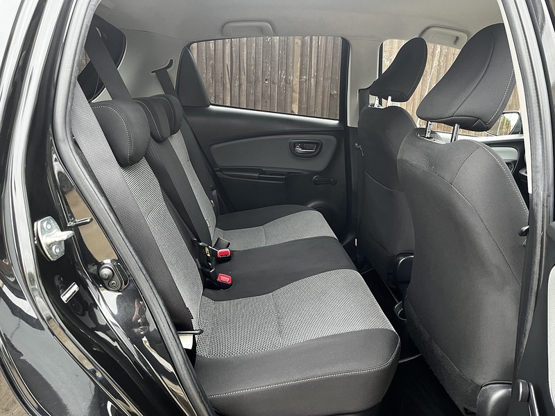 Toyota Yaris VVT-h Icon - U251