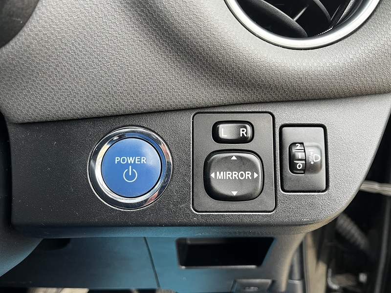 Toyota Yaris VVT-h Icon - U251